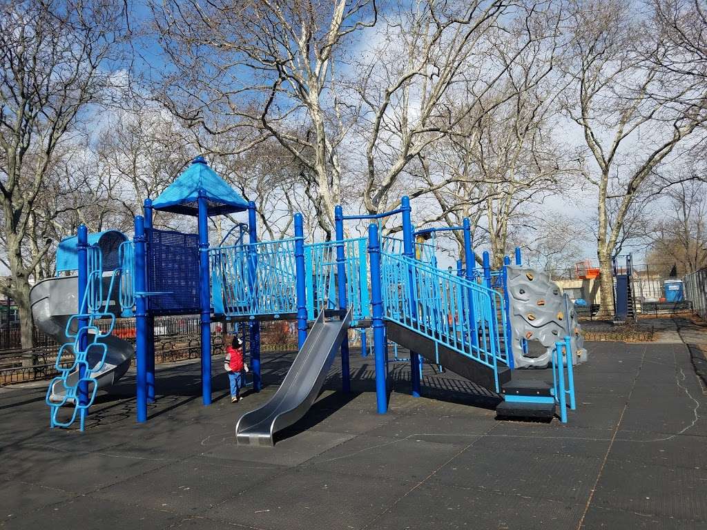 Bill Brown Playground | Bedford Ave, Brooklyn, NY 11235 | Phone: (212) 639-9675