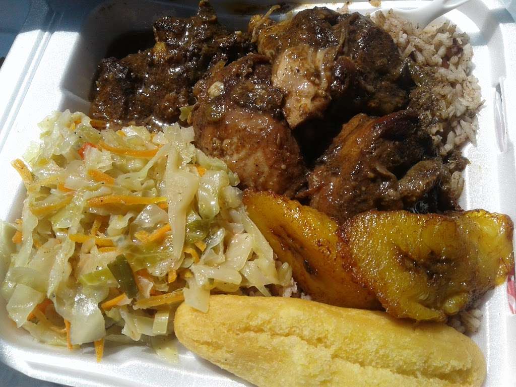 Hilltops Jamaican Market & Restaurant | 1061 E Holt Ave, Pomona, CA 91767, USA | Phone: (909) 629-6407