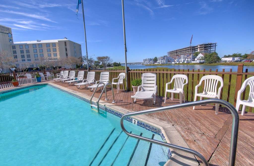 Sea Bay Hotel | 102 60th St, Ocean City, MD 21842, USA | Phone: (410) 524-6100