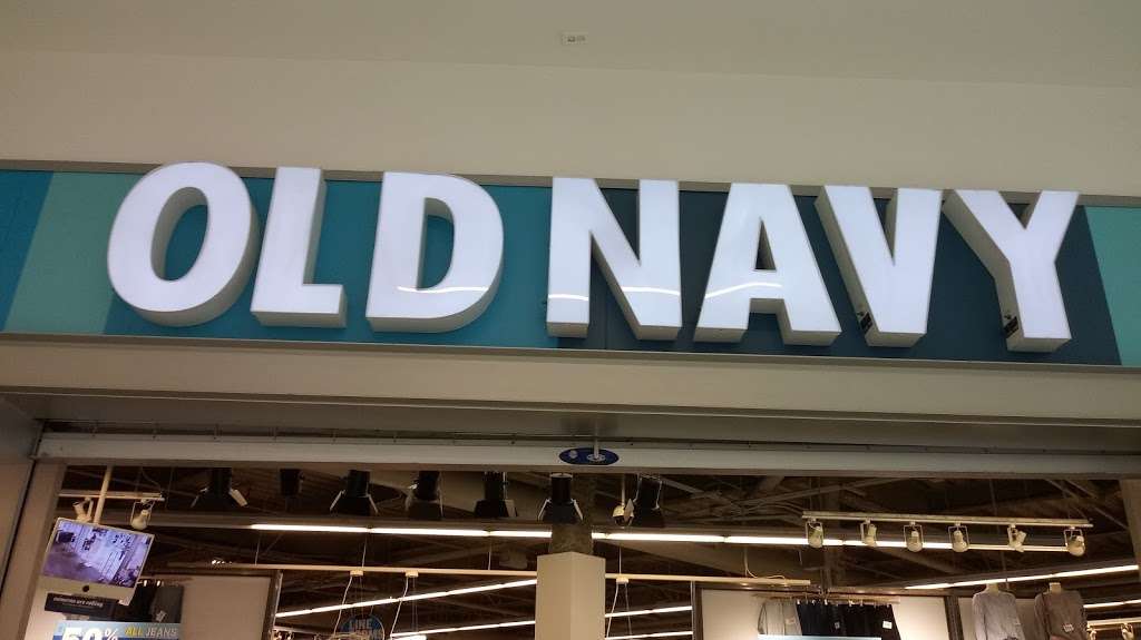 Old Navy | 201 E W Magnolia Blvd, Burbank, CA 91505, USA | Phone: (818) 524-2379