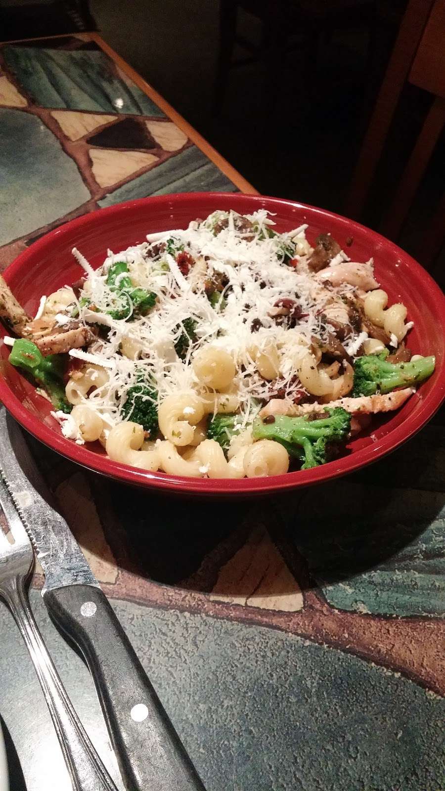 Carrabbas Italian Grill | 4690 Southport Crossing Dr, Southport, IN 46237 | Phone: (317) 881-4008