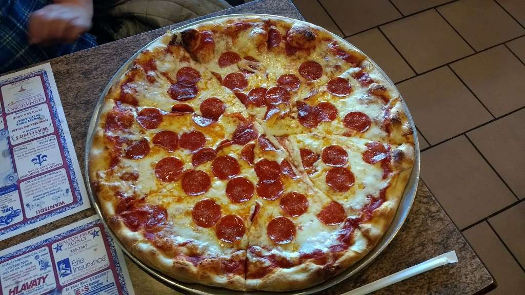Palermo Pizza and Restaurant | Kings Shpg Ctr, Minervsille Hwy, Pottsville St, Minersville, PA 17954, USA | Phone: (570) 544-6971