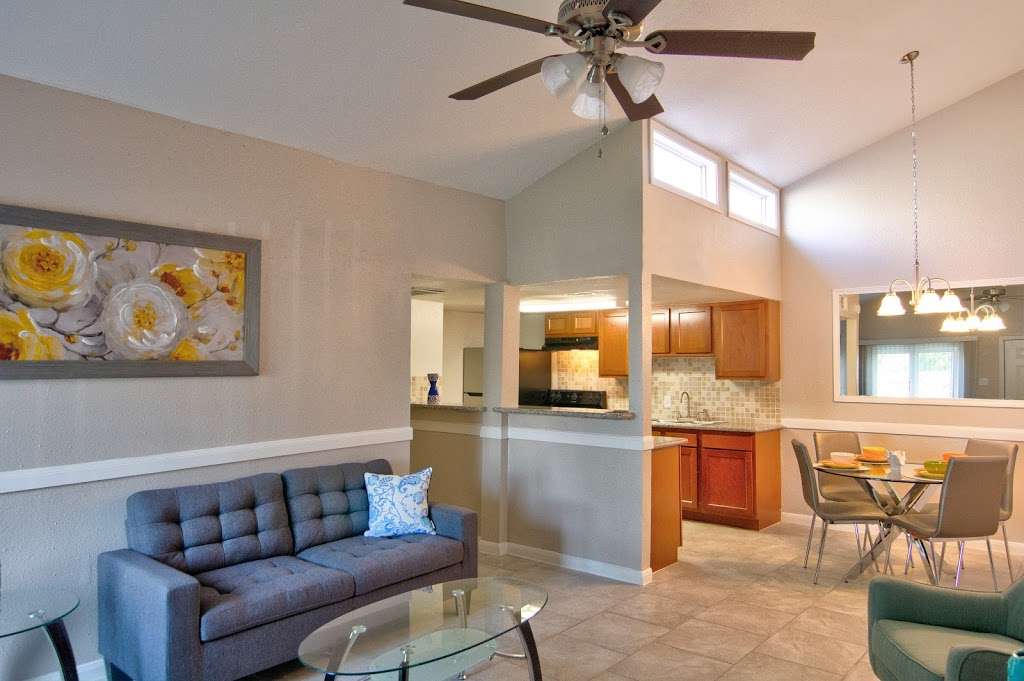 Huntington Village/ Cambridge Crossing Apartments | 9506, 9903 S Dairy Ashford Rd, Houston, TX 77099, USA | Phone: (281) 764-9896