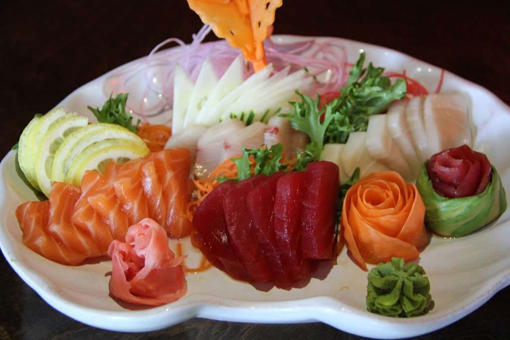Tobu Thai & Sushi | 3175, 6287 W Sample Rd, Coral Springs, FL 33067, USA | Phone: (954) 752-5225