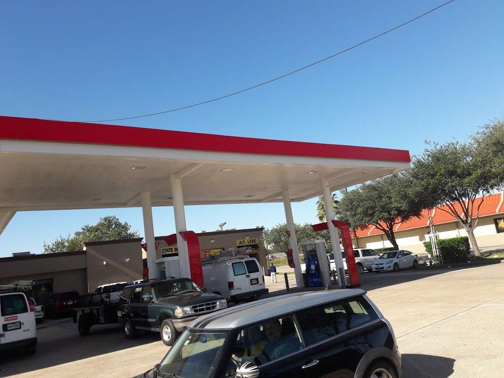 Exxon | 14300 Gulf Fwy, Houston, TX 77034 | Phone: (281) 484-0909