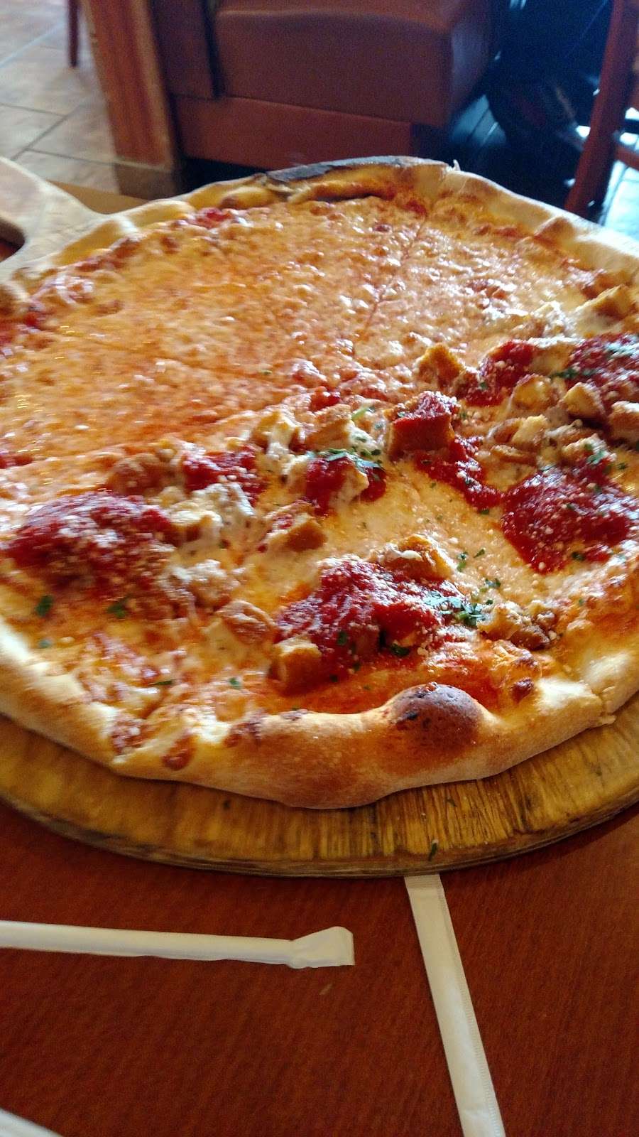 Giuseppe Pizzeria and Restaurant | 24 Summerfield Blvd, Dayton, NJ 08810 | Phone: (732) 274-8808