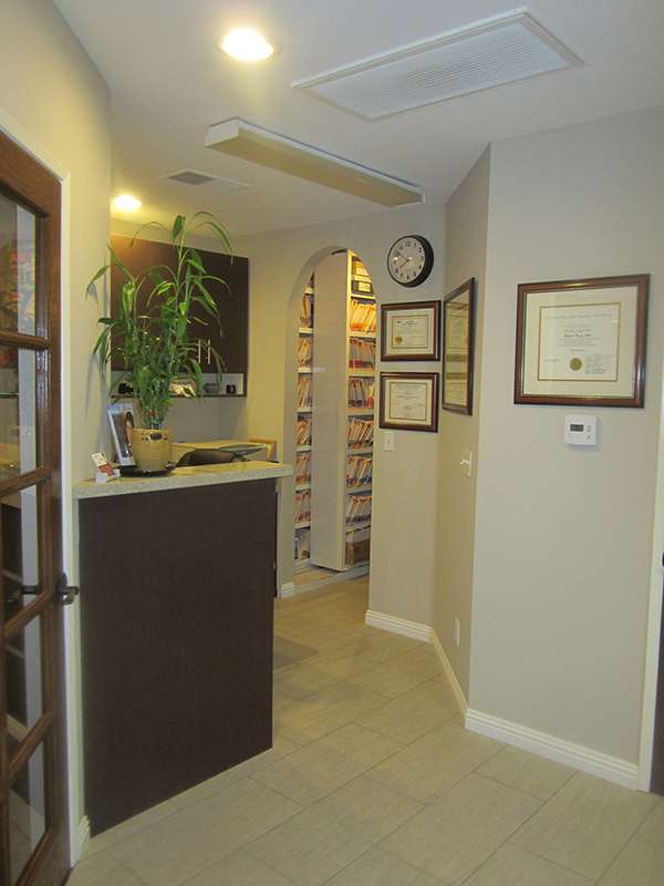 Robert K. Thein DDS | 3730 Foothill Blvd, Glendale, CA 91214, USA | Phone: (818) 248-1991