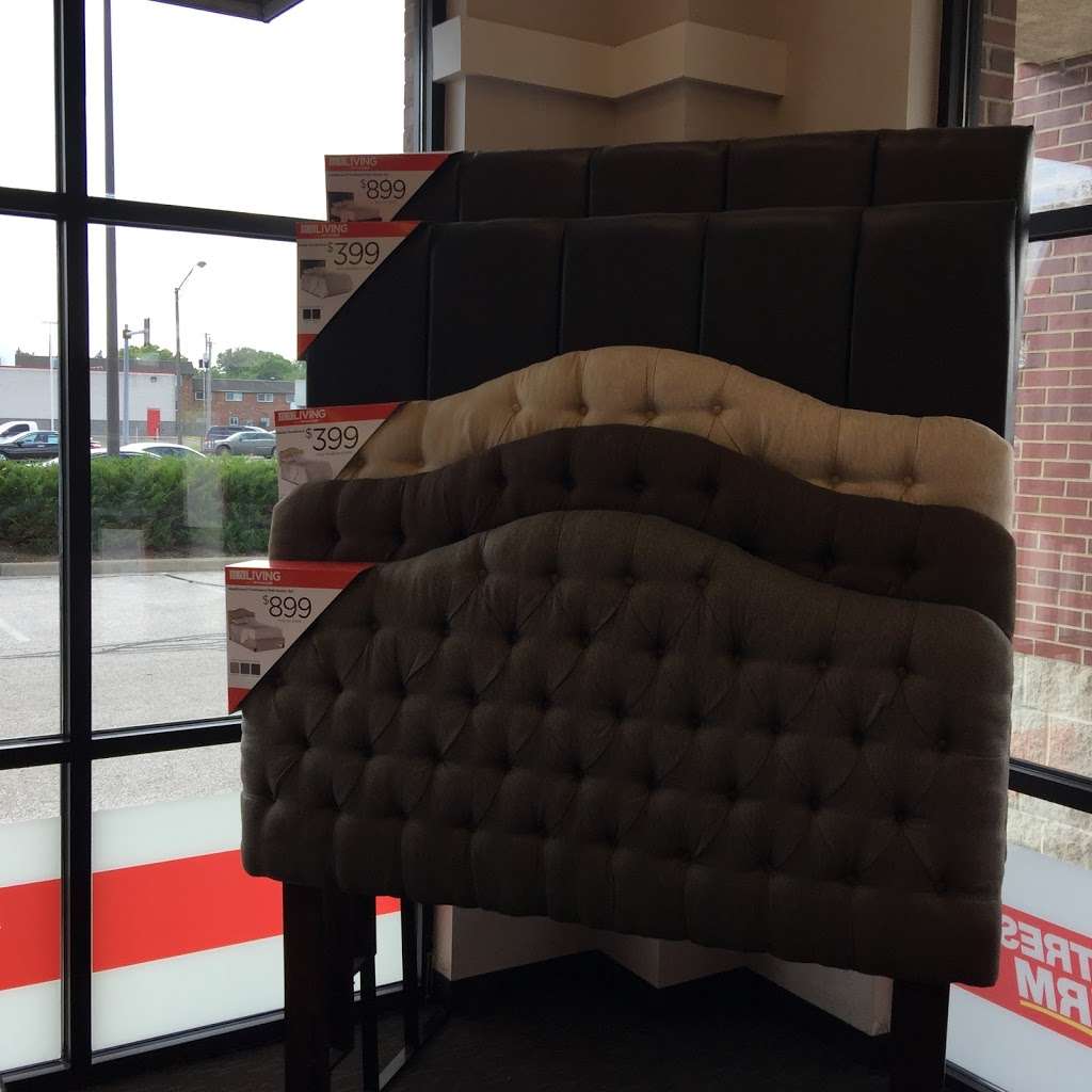 Mattress Firm Clearance | 795 US-31 Ste A, Greenwood, IN 46142 | Phone: (317) 889-3501