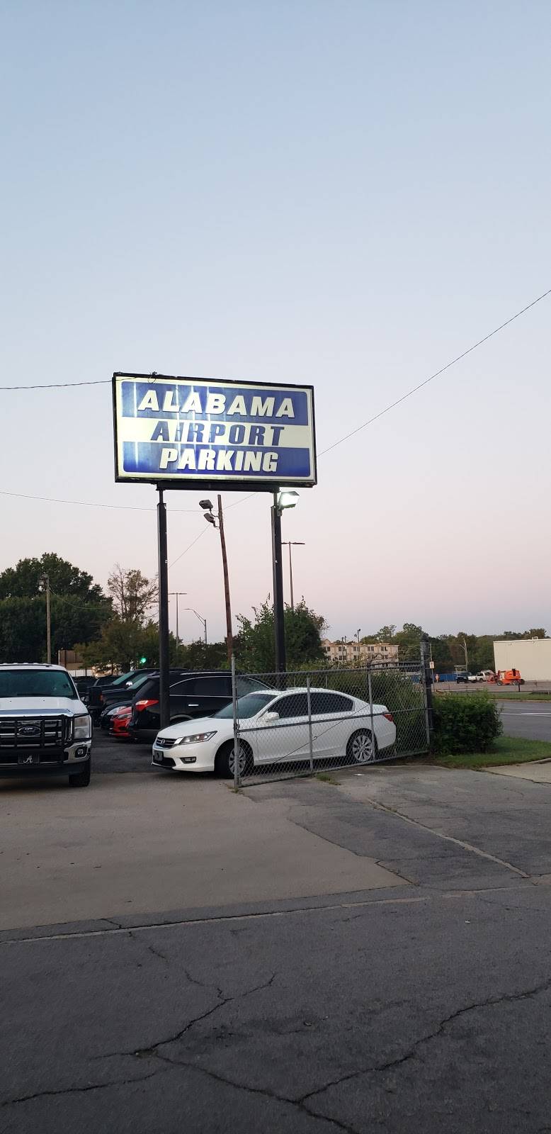 Alabama Airport Parking | 5333 Messer Airport Hwy, Birmingham, AL 35212, USA | Phone: (205) 978-2331