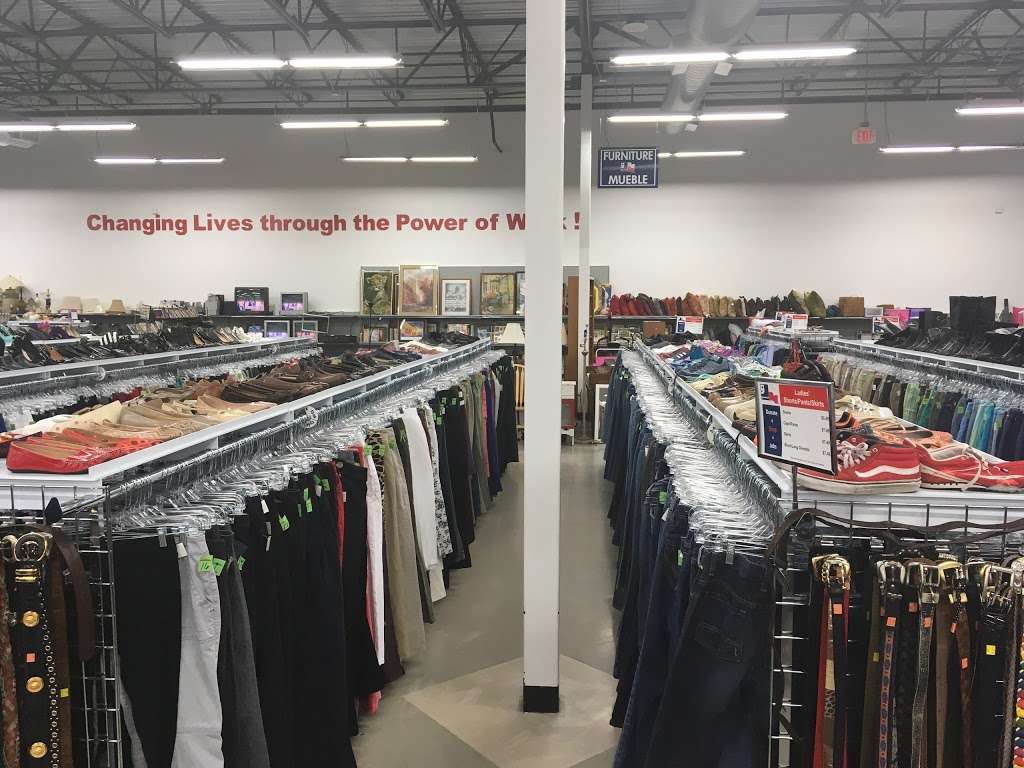 Goodwill Select Store | 253 N Bypass 35, Alvin, TX 77511 | Phone: (281) 968-3775