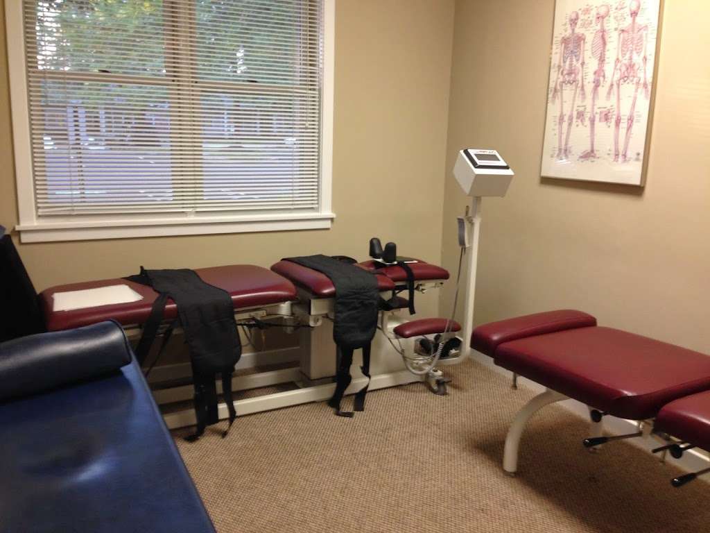 Floral Vale Chiropractic: Dr. Brian Hymowitz | 304 Floral Vale Blvd, Yardley, PA 19067, USA | Phone: (215) 968-5935