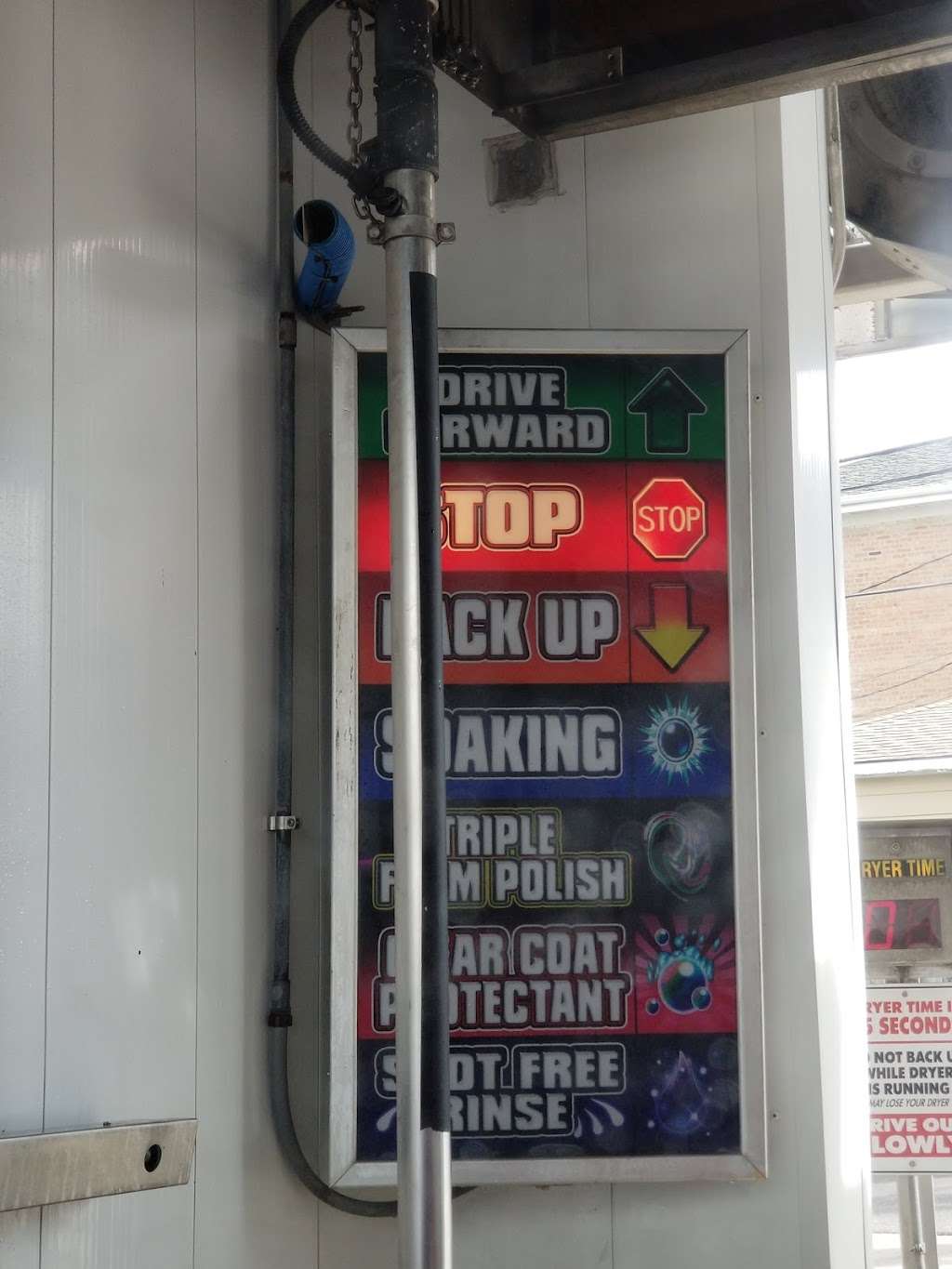 Chicagoland Car Wash Inc | 2108, 7303 W Dempster St, Niles, IL 60714, USA | Phone: (847) 967-1005