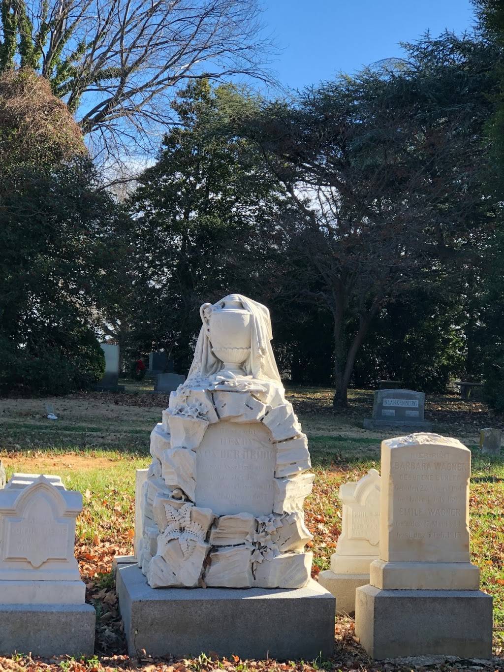 Prospect Hill Cemetery | 2201 North Capitol St NE, Washington, DC 20002, USA | Phone: (202) 667-0676