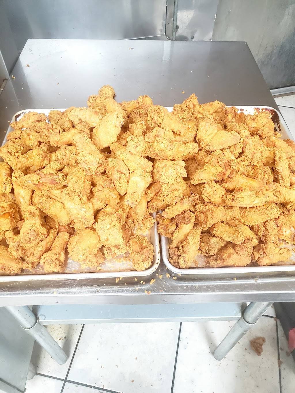 Feather-N-Fin Chicken Seafood | 3109 E Princess Anne Rd, Norfolk, VA 23504, USA | Phone: (757) 623-3195