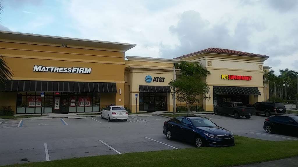 Mattress Firm Mission Lakes | 5940 N, FL-7, Lake Worth, FL 33449 | Phone: (561) 642-2204