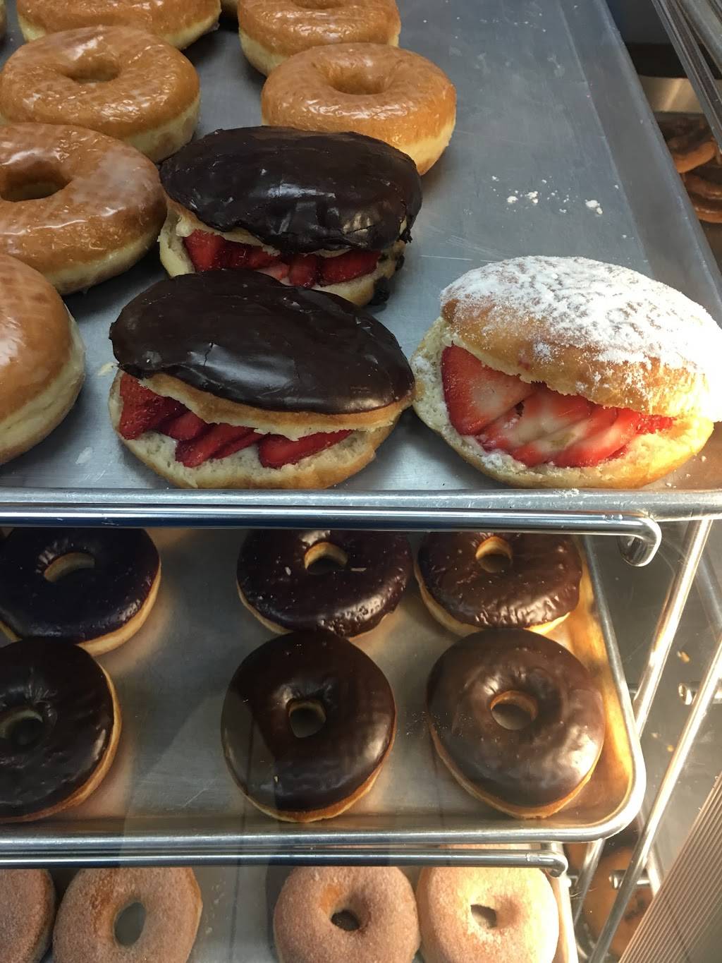 Ace Donut | 14474 Culver Dr, Irvine, CA 92604, USA | Phone: (949) 857-2332