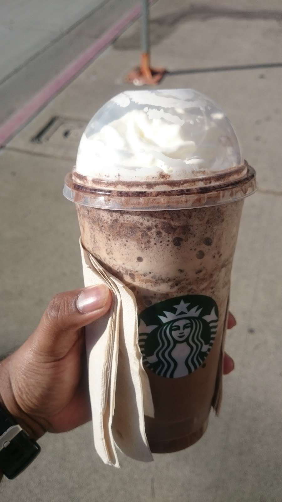 Starbucks | 230 S Rosemead Blvd, Pasadena, CA 91107 | Phone: (626) 844-5067