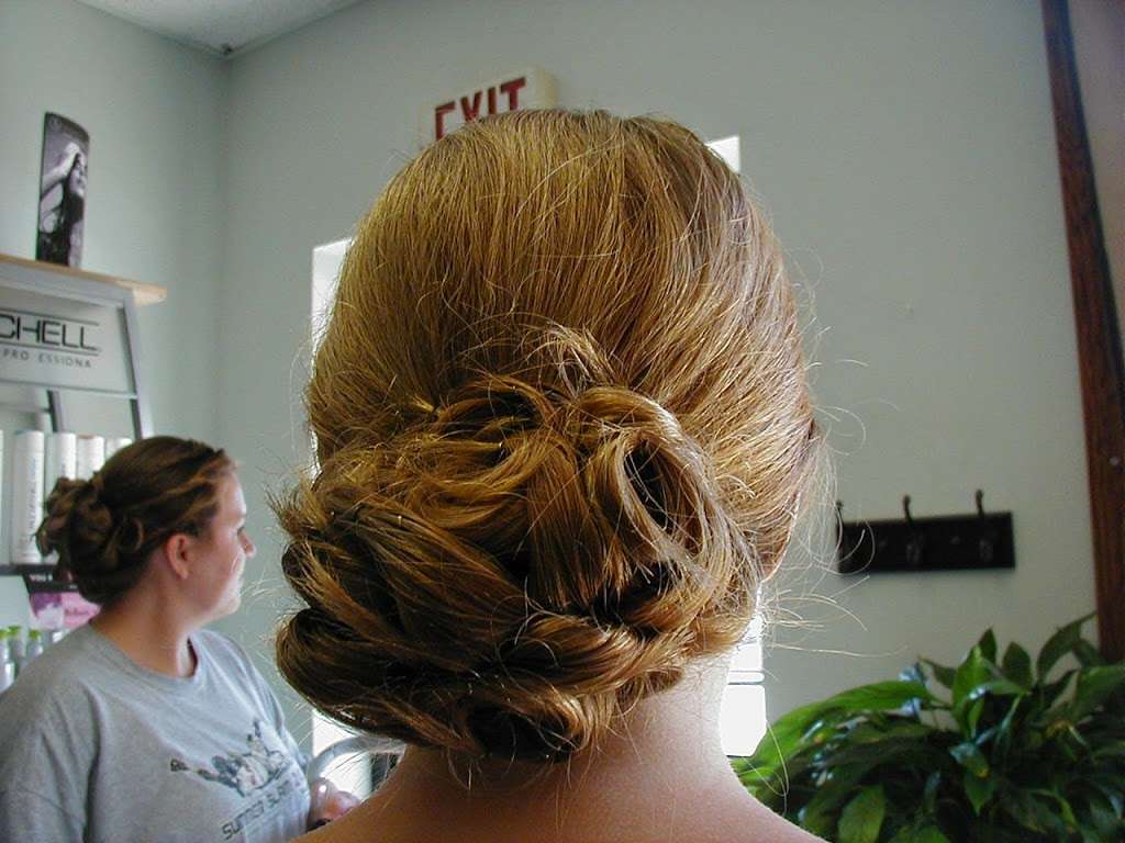 Michelles Hair Etc | 88 E Grove St, Middleborough, MA 02346 | Phone: (508) 947-5435