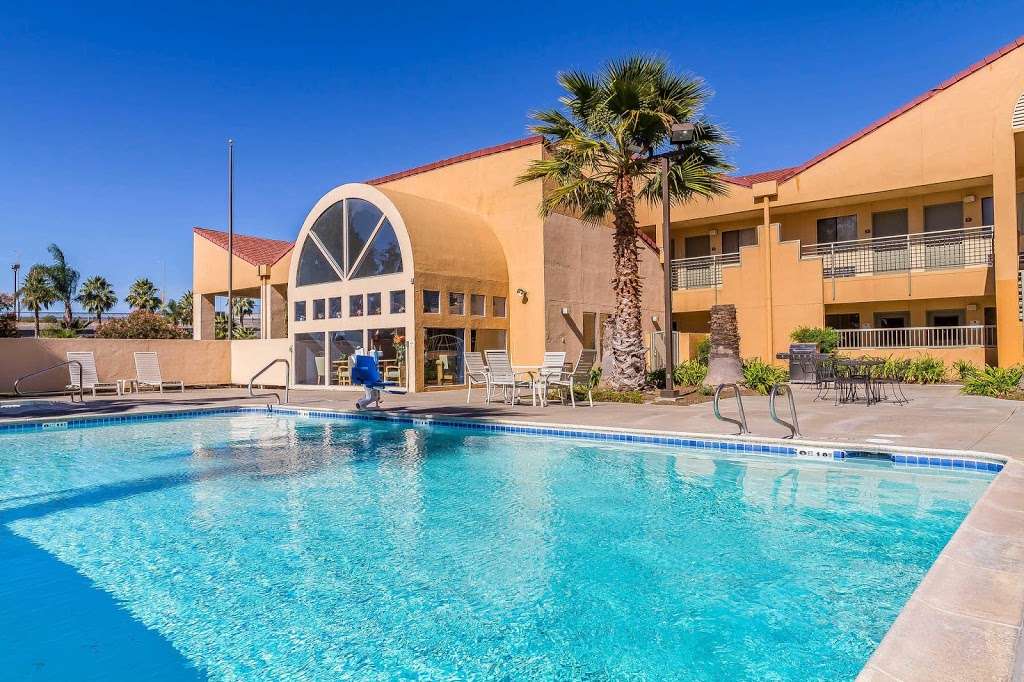 Quality Inn & Suites | 1050 Orange Dr, Vacaville, CA 95687, USA | Phone: (707) 446-8888