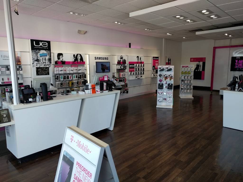 T-Mobile | 2190 Walden Ave #900, Cheektowaga, NY 14225, USA | Phone: (716) 684-1720