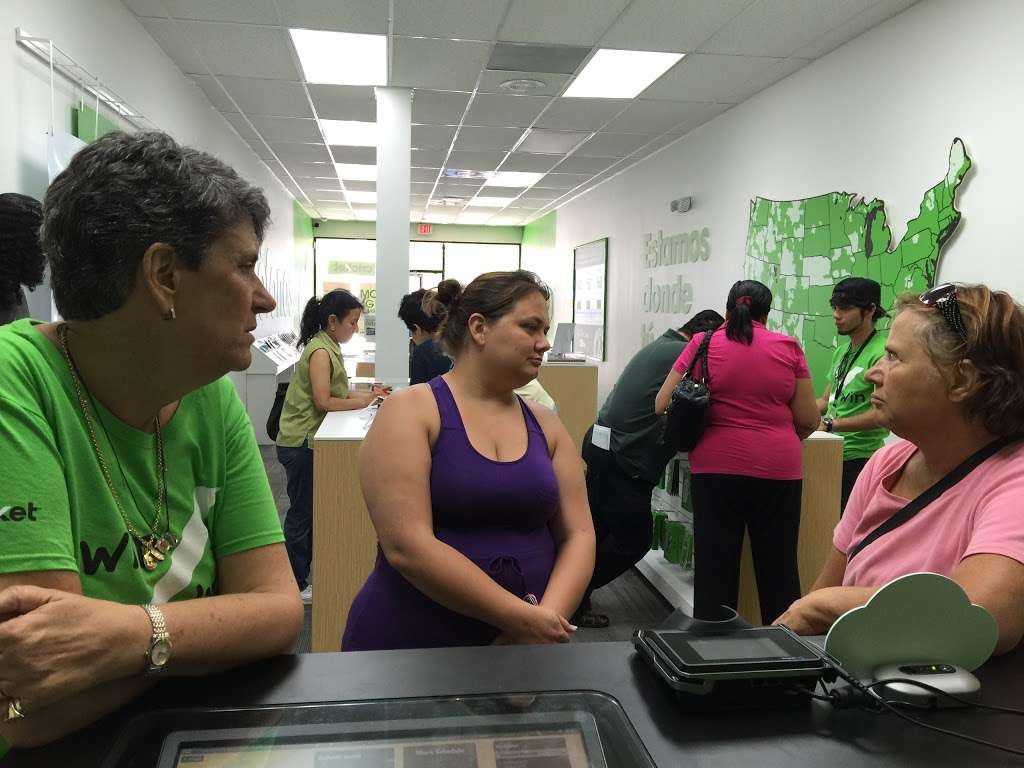 Cricket Wireless Authorized Retailer | 2486 W 60th St, Hialeah, FL 33016 | Phone: (786) 703-8625