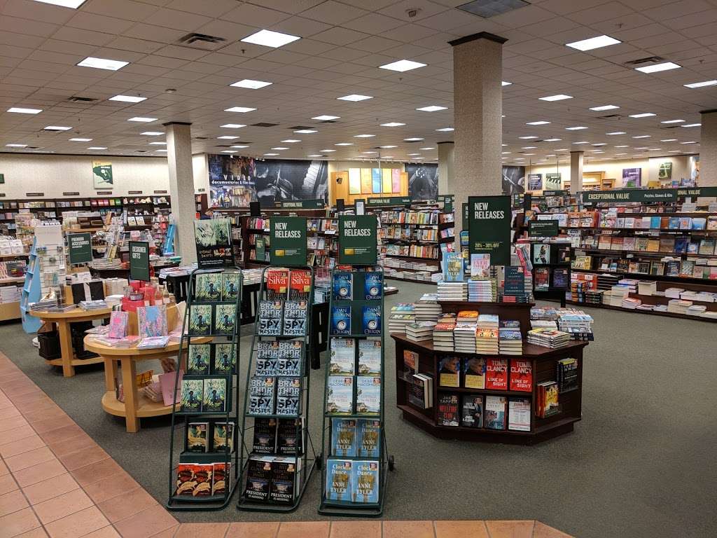 Barnes & Noble | 21 Grand Corner Avenue Washington Center, Gaithersburg, MD 20878 | Phone: (301) 721-0860