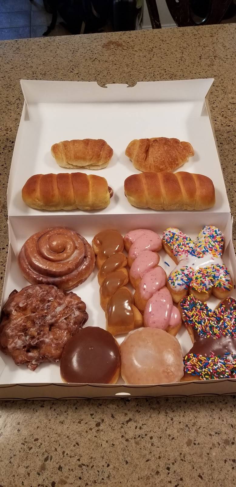 Q Donuts | 4101 Park Blvd # 110, Plano, TX 75074, USA | Phone: (972) 881-0492