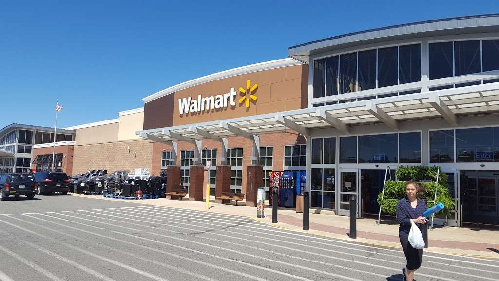 Walmart Supercenter | 6530 Trading Square, Haymarket, VA 20169 | Phone: (703) 468-2445