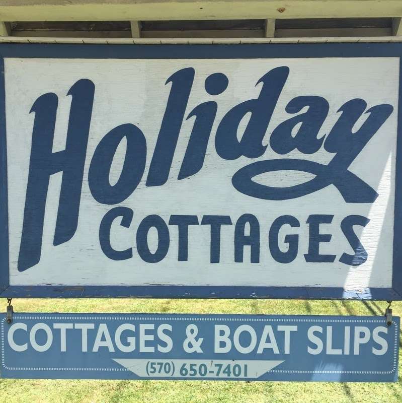 Holiday Cottages on Lake Wallenpaupack | 100 Holiday Dr, Tafton, PA 18464, USA | Phone: (570) 650-7401