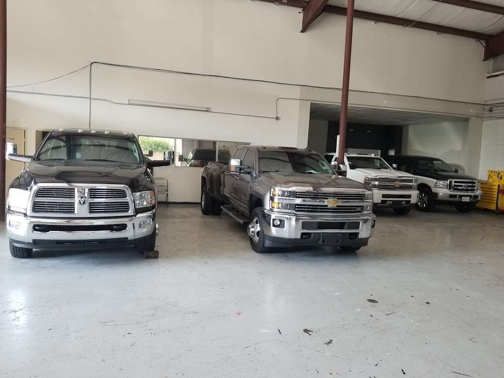 Longhorn Diesel | 13030 Bellaire Blvd Suite A, Houston, TX 77072, USA | Phone: (832) 707-8577