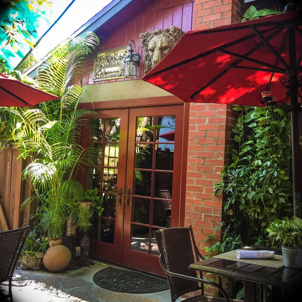 Goblin Market Restaurant | 330 Dora Drawdy Way, Mt Dora, FL 32757, USA | Phone: (352) 735-0059