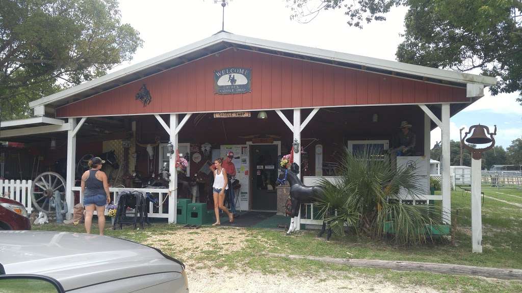 Ruffs Saddle Shop | 20747 Wiygul Rd, Umatilla, FL 32784 | Phone: (352) 669-6440