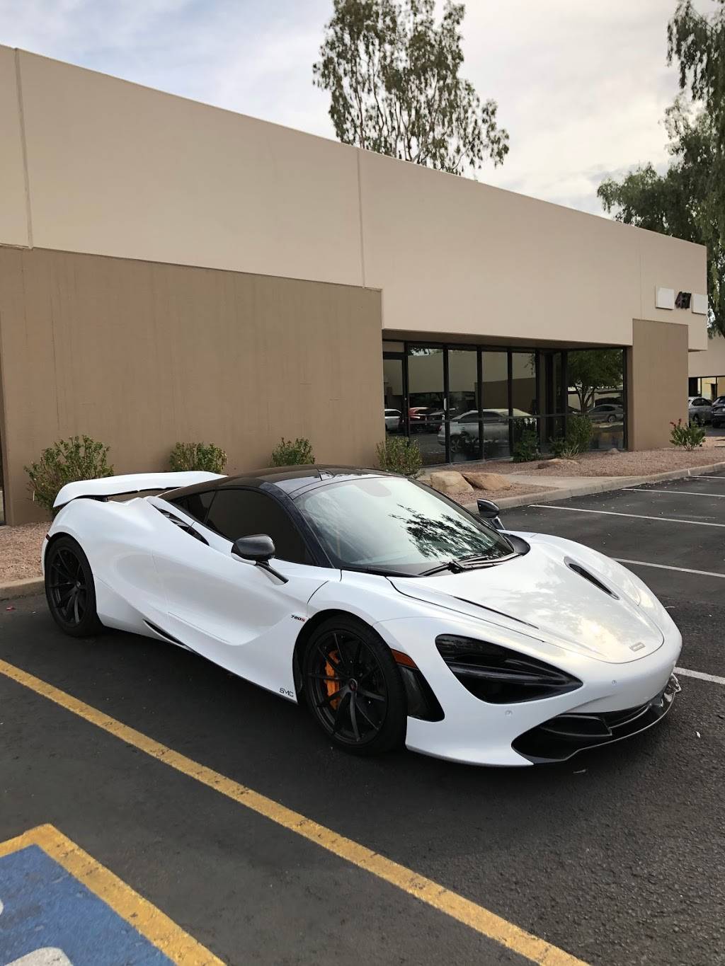 SMC Vinyl Works by Stratton Motor Cars | 3902 E University Dr STE 5, Phoenix, AZ 85034, USA | Phone: (480) 234-7354