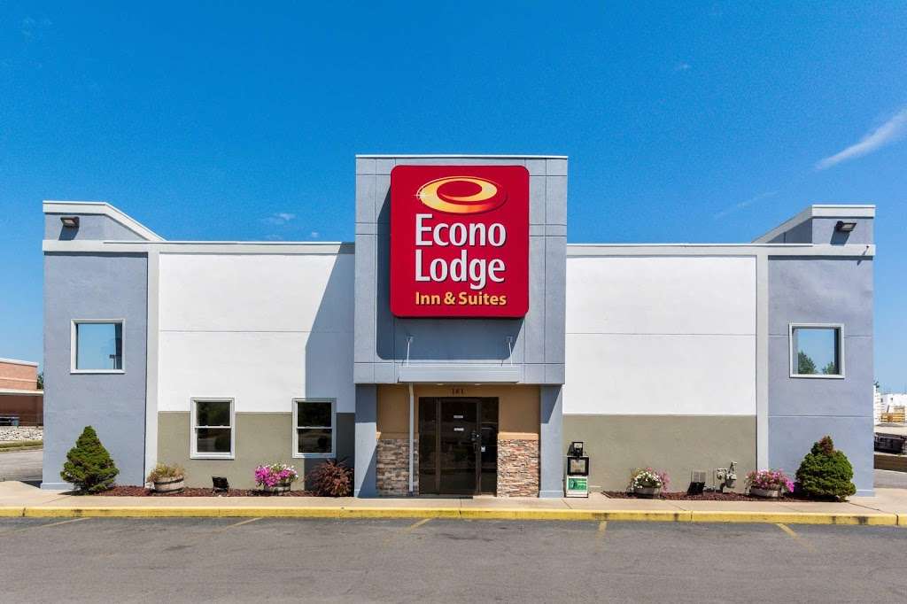 Econo Lodge Inn & Suites | 161 Carrie Ln, Columbus, IN 47201, USA | Phone: (812) 372-6888