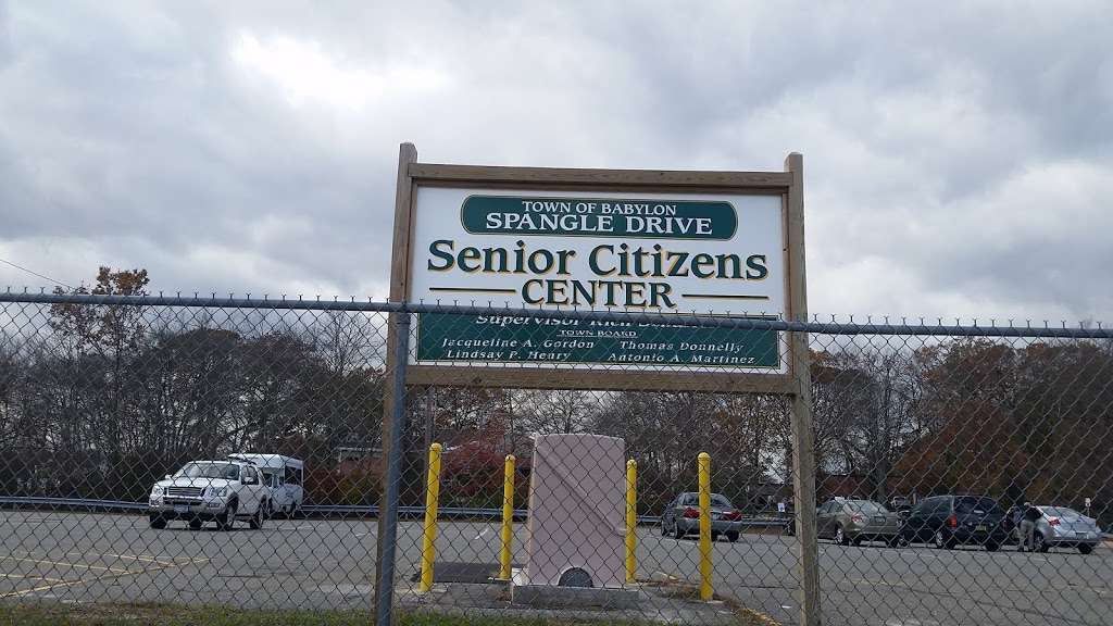 North Babylon Senior Citizens 438 Spangle Dr, North Babylon, NY 11703