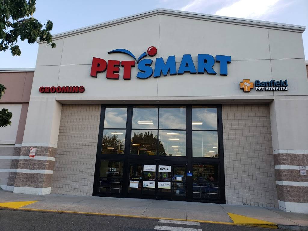 PetSmart | 7225 Bell Creek Rd Ste 228, Mechanicsville, VA 23111 | Phone: (804) 730-7545