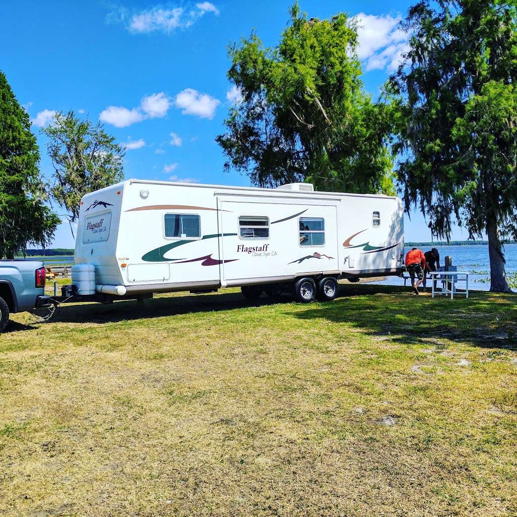 Lake Hatcineha Resort and RV Park | 151 Catfish St, Haines City, FL 33844, USA | Phone: (863) 242-0174