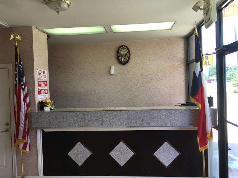 Budget Inn & Suites | 1313, 310 N Black Horse Pike, Mt Ephraim, NJ 08059, USA | Phone: (856) 931-4730