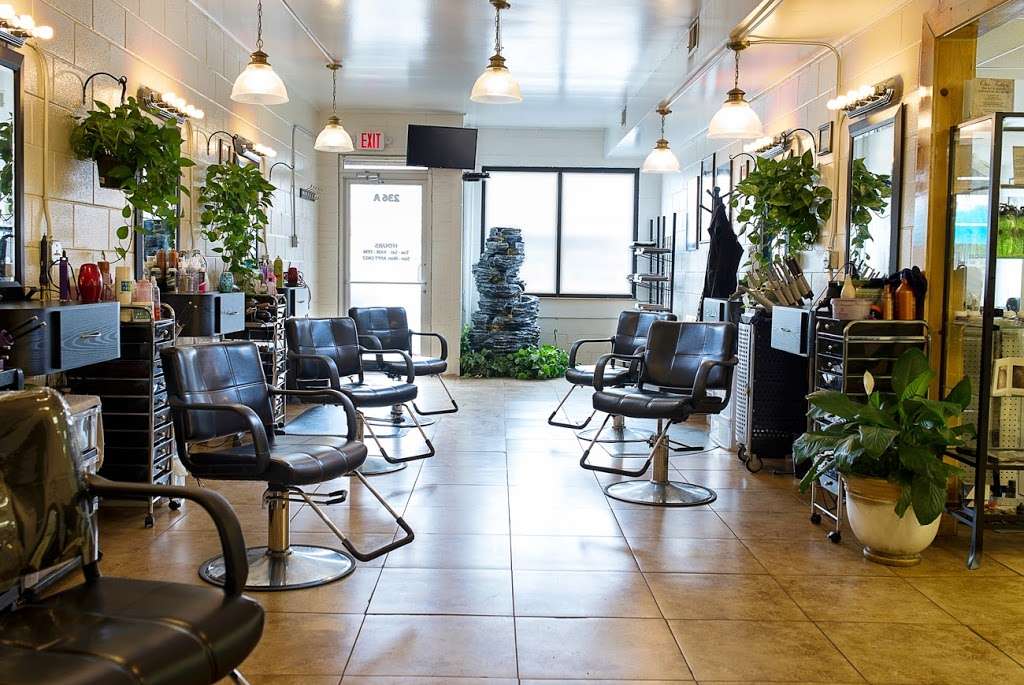 Skippers Clippers Beauty & Barber Salon | 236 Mannheim Rd, Bellwood, IL 60104, USA | Phone: (708) 632-4497