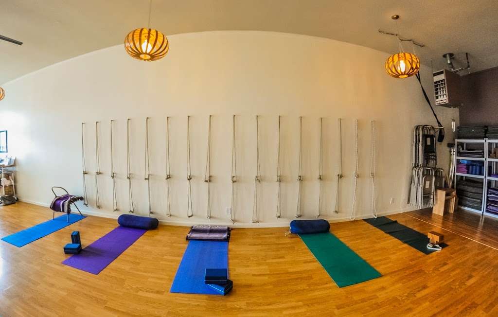 Adeline Yoga Studio | 3320 Adeline St, Berkeley, CA 94703, USA | Phone: (510) 982-1873