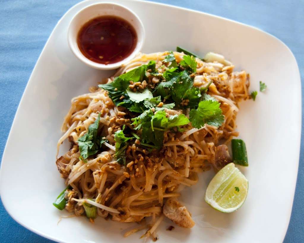 Thai Lanna | 1714 W Loop N Fwy, Houston, TX 77008, USA | Phone: (713) 869-8889