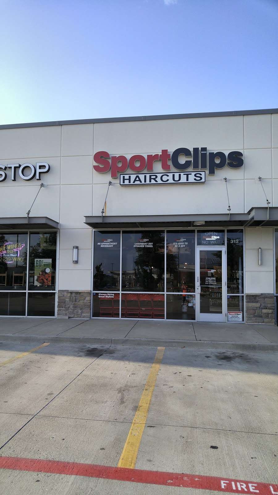 Sport Clips Haircuts of North Dallas | 15212 Montfort Dr Ste. 312, Dallas, TX 75248, USA | Phone: (972) 239-4442