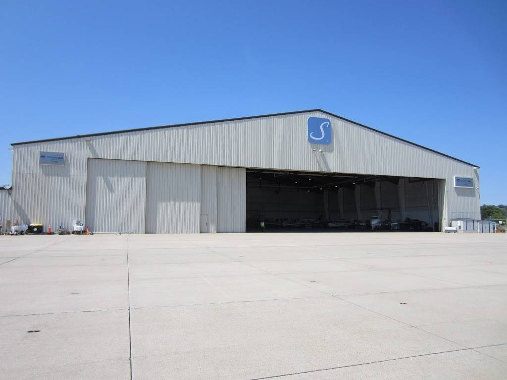 Signature Flight Support OMA - Omaha Eppley Airfield | 3636 Wilbur Plaza, Omaha, NE 68110 | Phone: (402) 422-6789