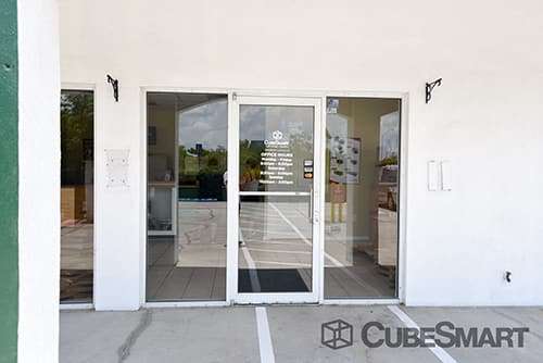 CubeSmart Self Storage | 1830 E Irlo Bronson Memorial Hwy, Kissimmee, FL 34744, USA | Phone: (407) 343-9384