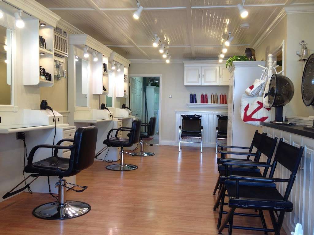 Salon 42/70 | 165 Bridge Rd, Salisbury, MA 01952, USA | Phone: (978) 462-6557