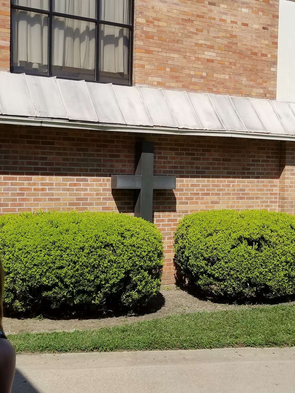 Most Holy Trinity Catholic Church | 1713 N Tinsley St, Angleton, TX 77515 | Phone: (979) 849-2421