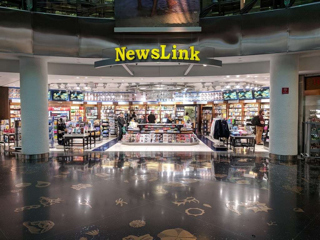 News Link Stand | Miami International Airport, 2100 Northwest 42nd Avenue, Miami, FL 33126, USA