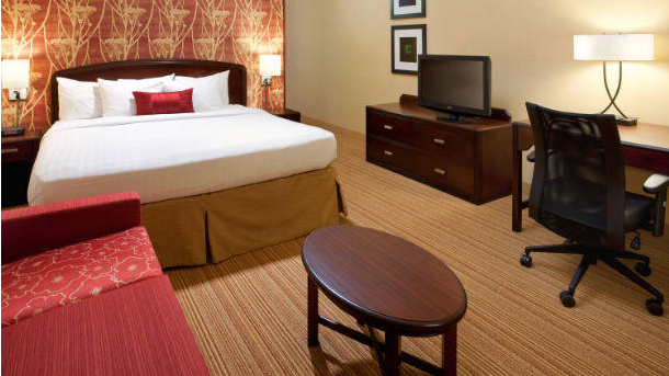 Courtyard by Marriott Las Vegas Summerlin | 1901 N Rainbow Blvd, Las Vegas, NV 89108, USA | Phone: (702) 646-4400