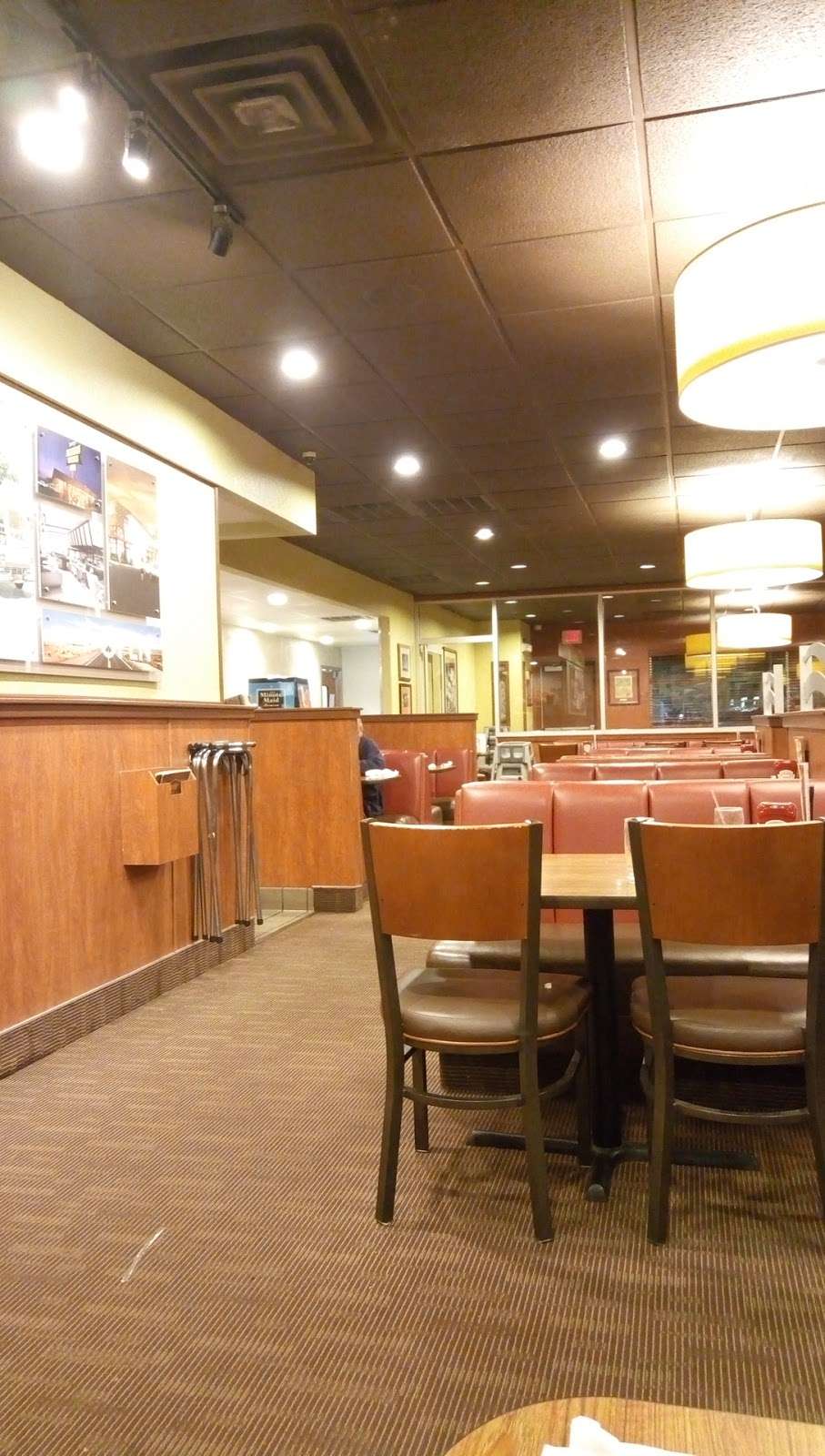 Dennys | 2243 Stoneside Rd, Conroe, TX 77303 | Phone: (936) 441-0333