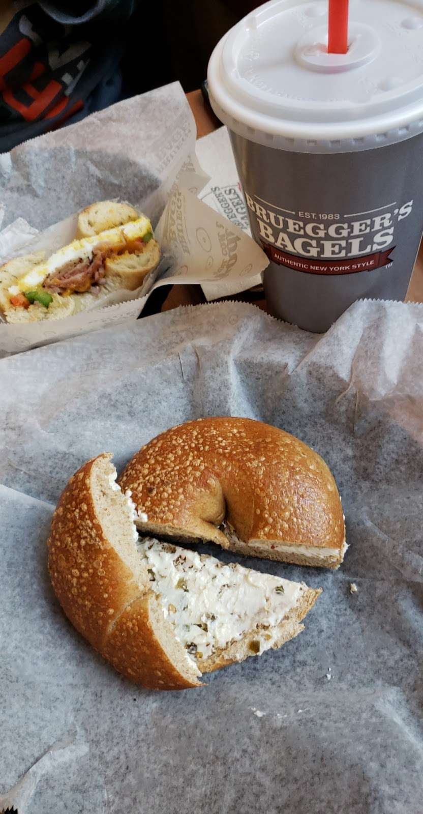 Brueggers Bagels | 817 17th Street Bank Lofts Building, Denver, CO 80202, USA | Phone: (303) 675-0606